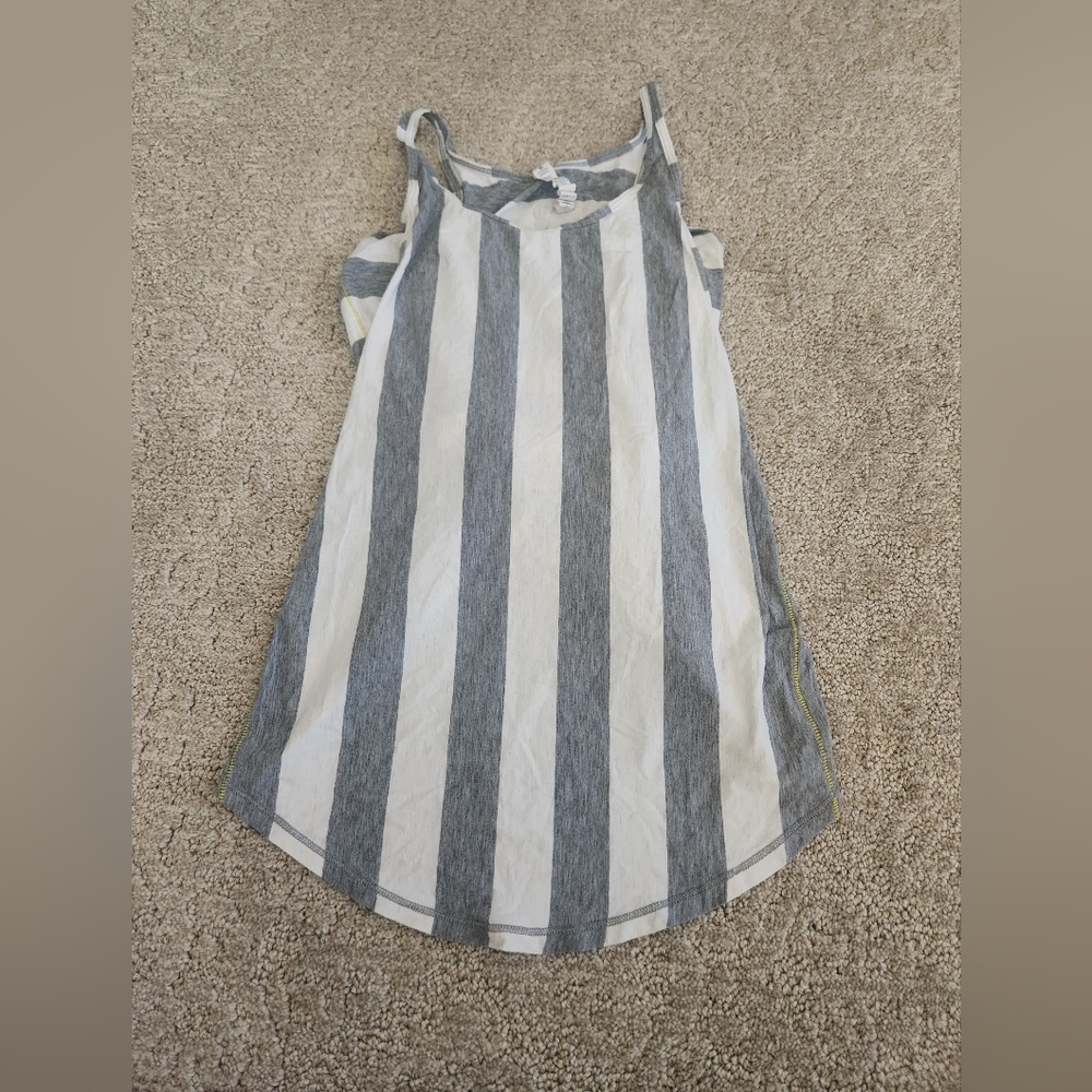 Lululemon vitaracer gray/white tank size 4